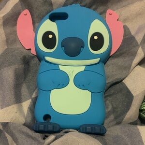 Blue and Pink Cartoon Character Ipod 5 gen Case